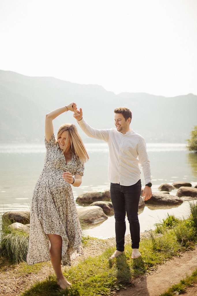 Shooting maternité couple annecy